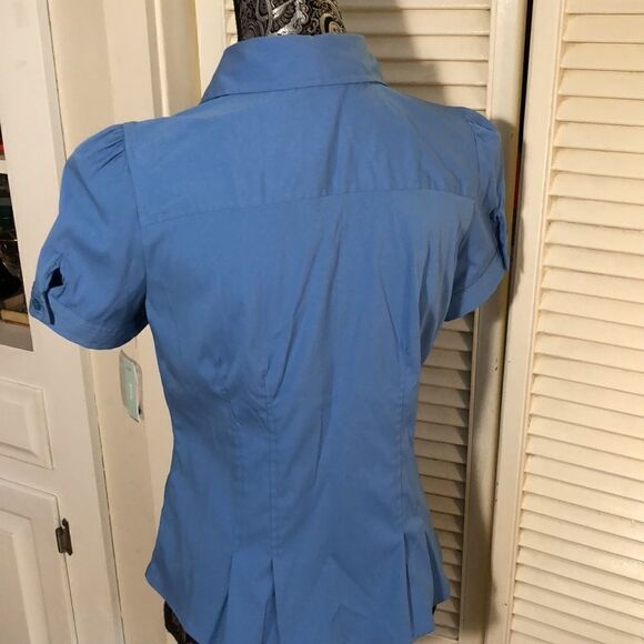 NWT Peplum Stretch Blouse with Puff Sleeves in Fantasy Blue by Apt 9 Petite - Picture 5 of 17